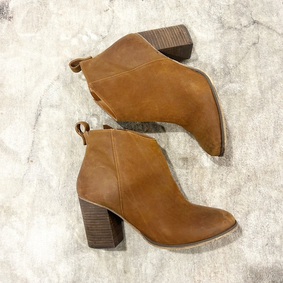BP Tan Heeled Ankle Boots - Picture 2 of 8